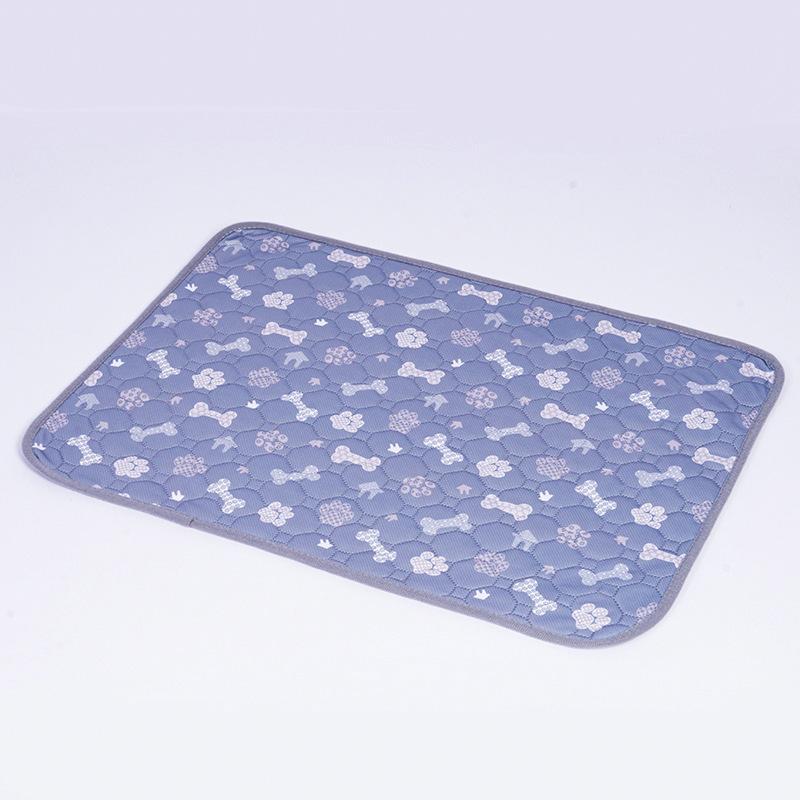 Breathable Absorbent Dog Training Pads with Non-slip Base