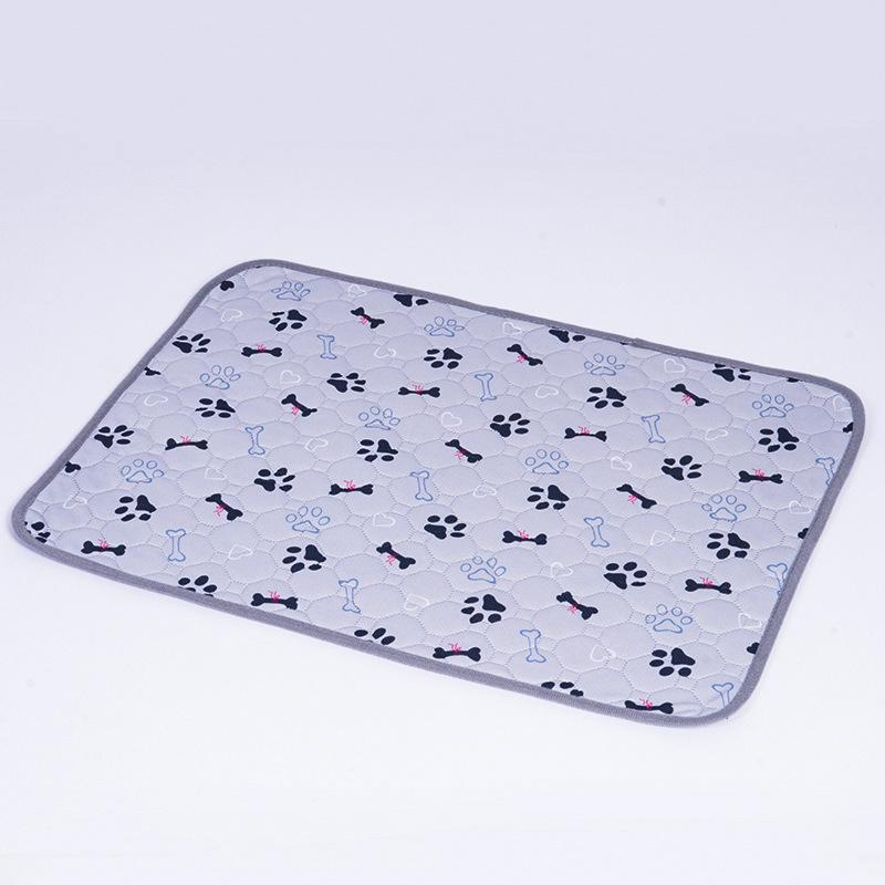 Breathable Absorbent Dog Training Pads with Non-slip Base