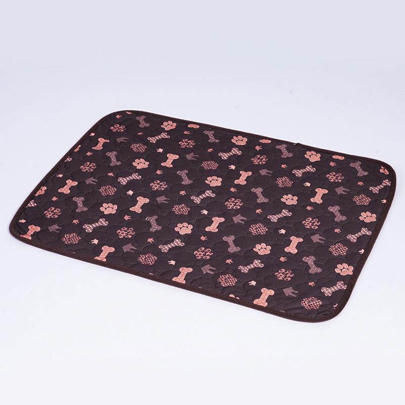 Breathable Absorbent Dog Training Pads with Non-slip Base