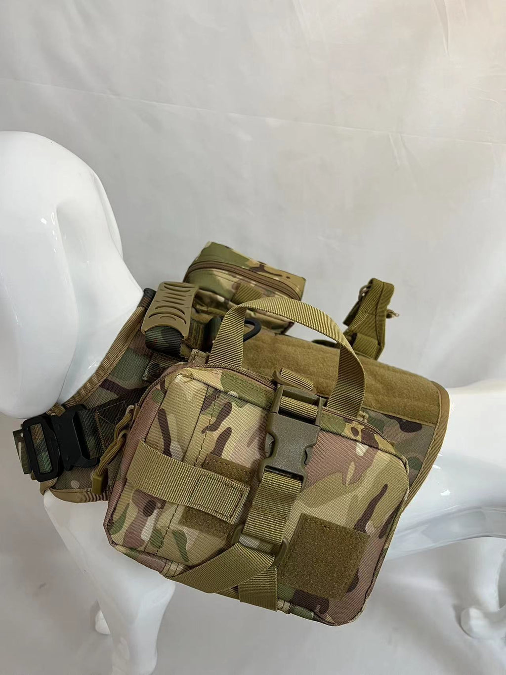 Outdoor Water Bottle Vest Dog Harness Set